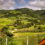 Casa Xadrez Povoacao (Sao Miguel)